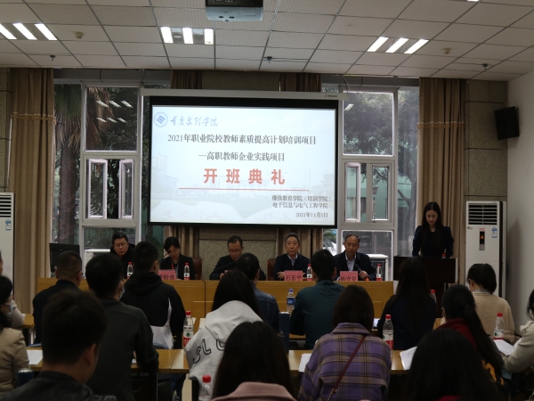 1636191606683091743.jpg 7I1A3694.jpg