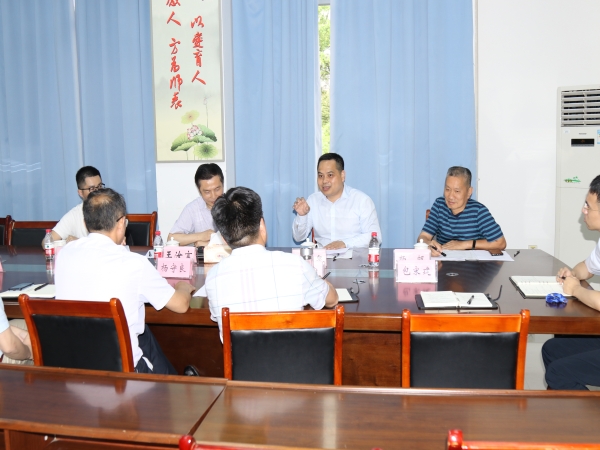 fRpP_1655120939208007832.jpg 7I1A4884.jpg