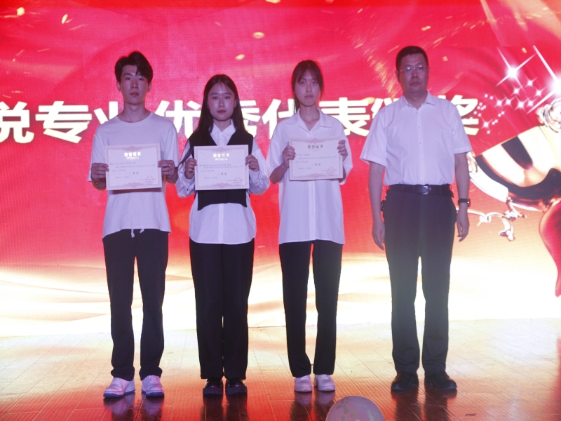 LuNl_1684723000712047187.jpg LuNl_1684723000712047187.jpg