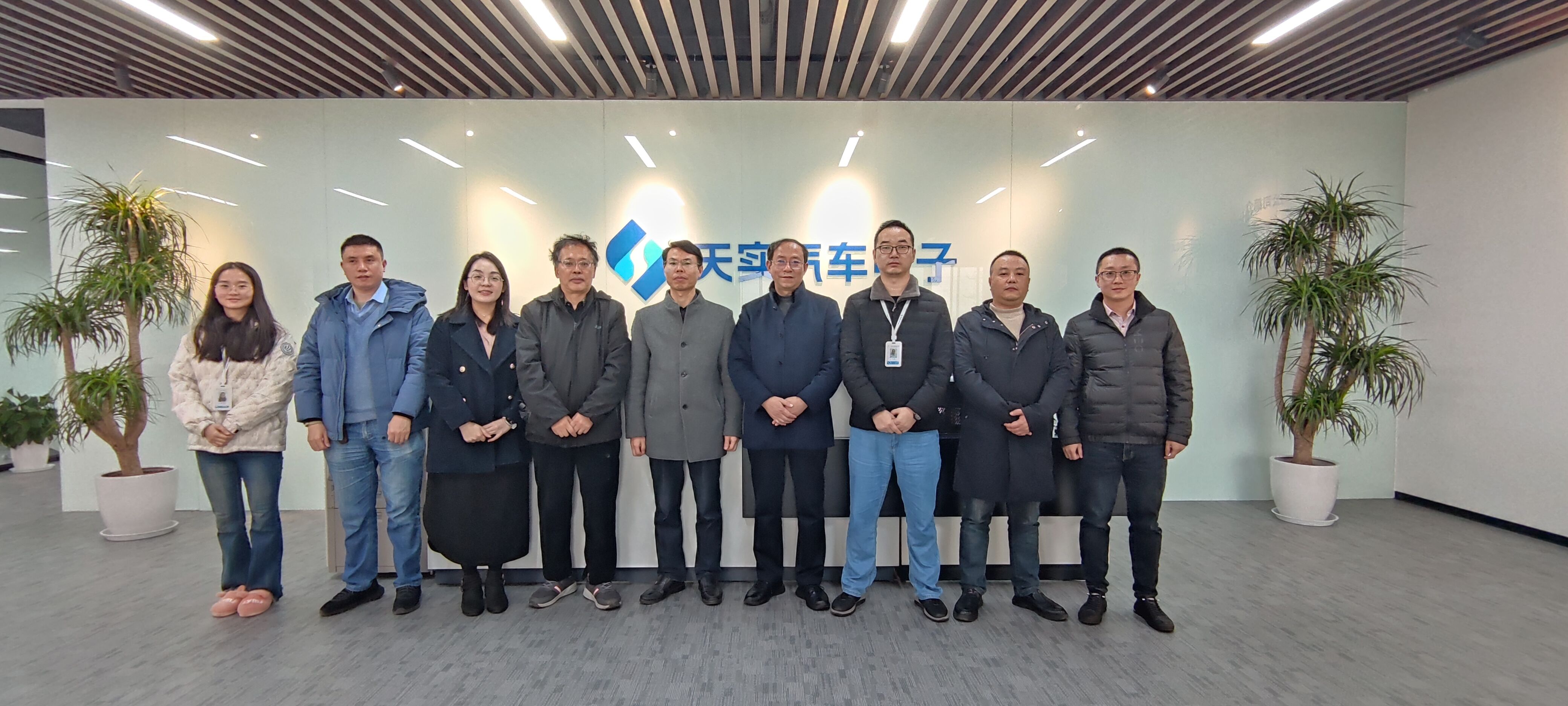 HLpz_1732674082616018757.jpg HLpz_1732674082616018757.jpg